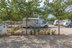 Camping Valencia - Stellplätze mit Stromanschluss