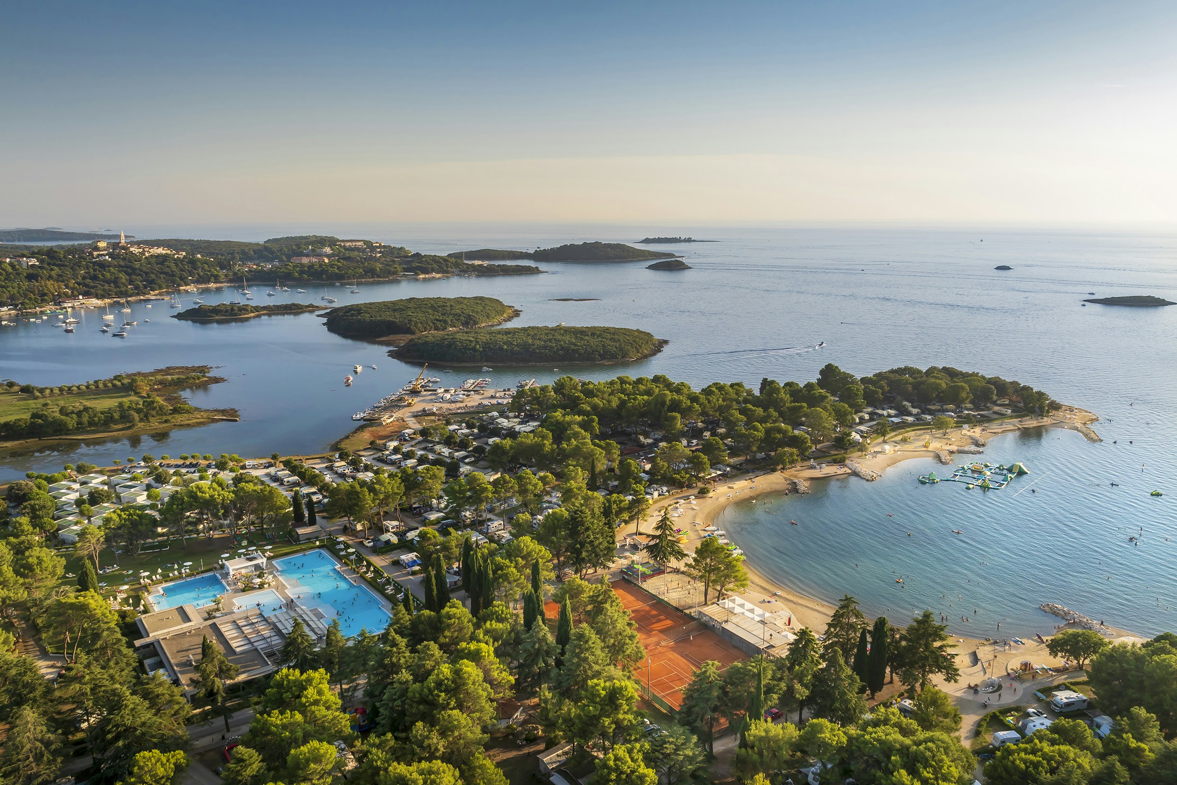 Camping Valkanela  - Campingplatz aus der Vogelperspektive