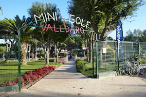 Camping Valldaro - Minigolf auf dem Campingplatz