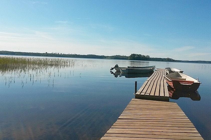 Vallsnäs Camping - Boote zur Vermietung am Steg