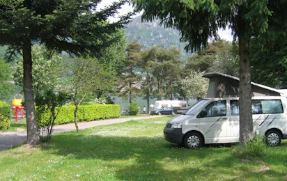Camping Vantone Pineta