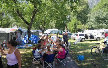 Camping Vantone Pineta