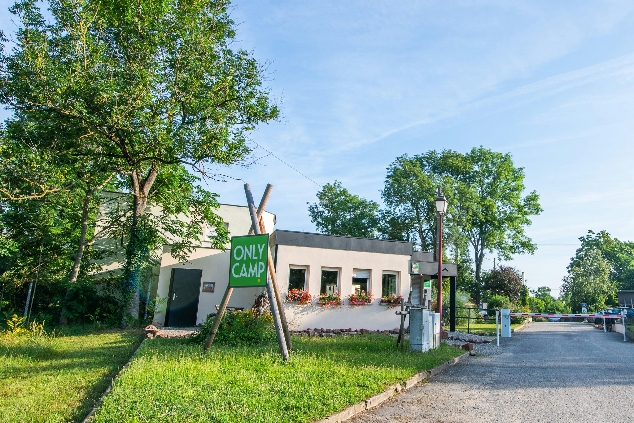 Onlycamp Vauban - Eingang zum Campingplatz