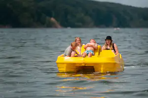 Camping Vejlby Fed - Tretbootfahren als Freizeitaktivität