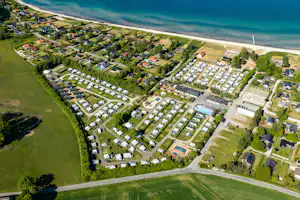 Vejlby Fed Strand Camping - Luftaufnahme des Campingplatzes
