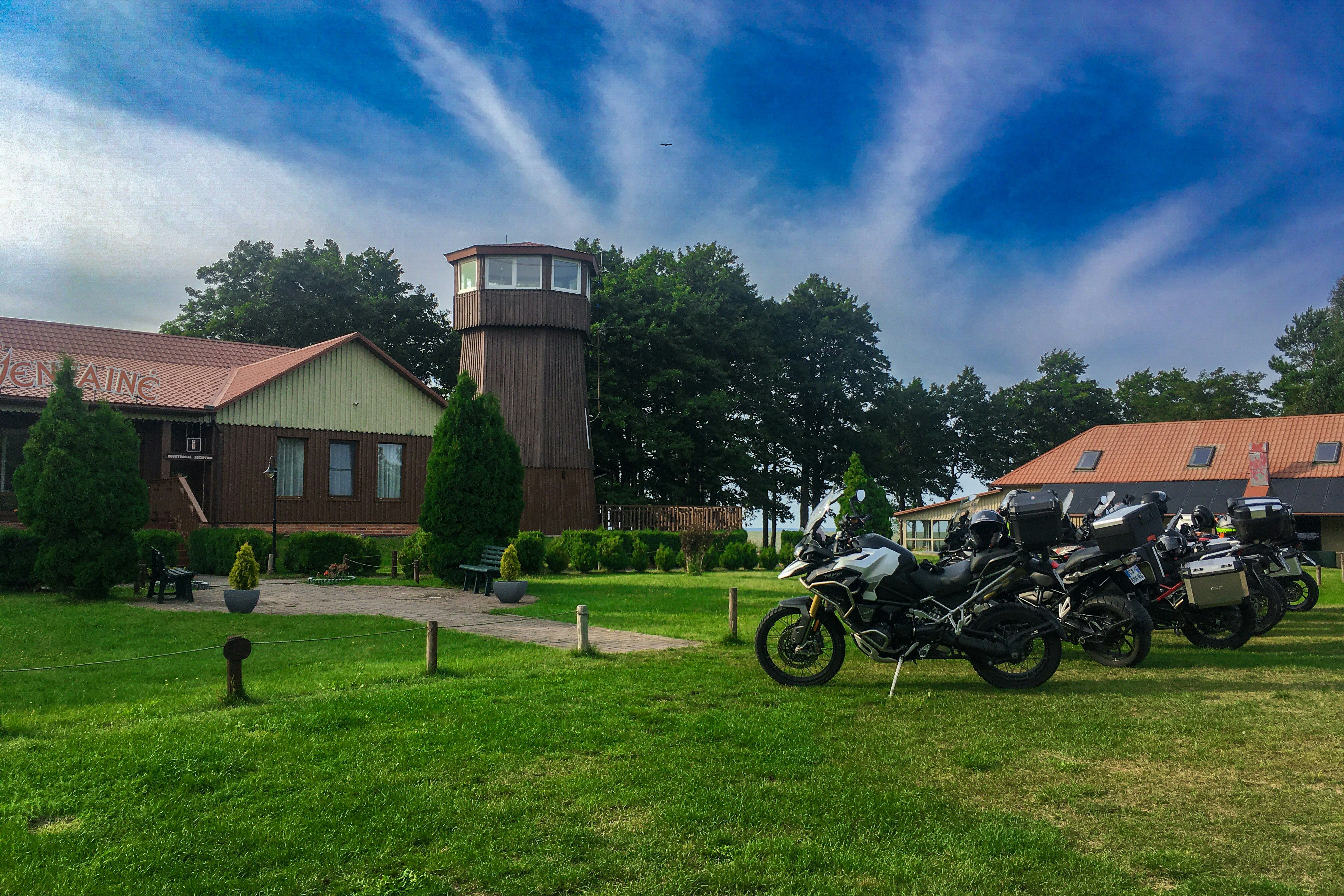 Camping Ventainė - Motorradstandplätze auf dem Campingplatz