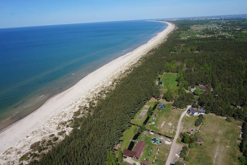 Camping Verbelnieki  -   Campingplatz an der Ostsee aus der Vogelperspektive