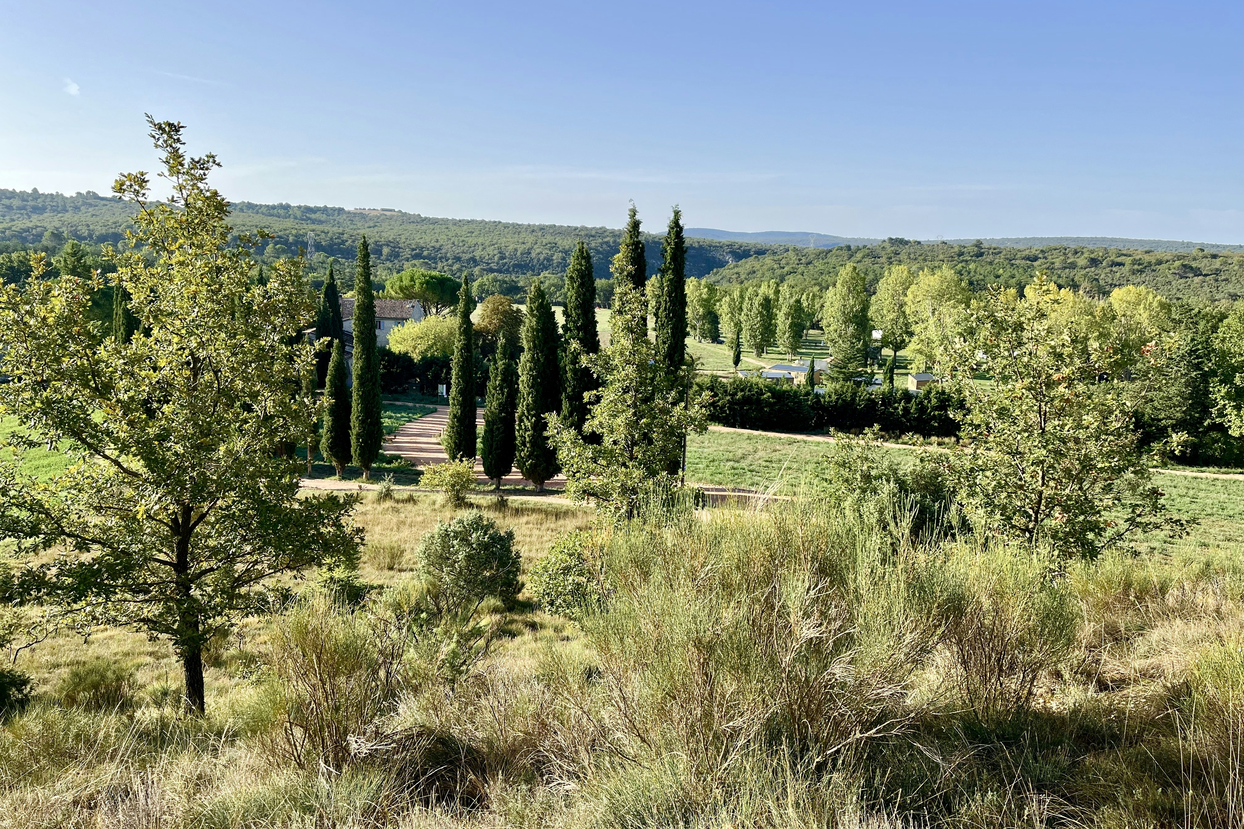 Camping Verdon Les Grands Domaines - Blick in die Umgebung des Campingplatzes