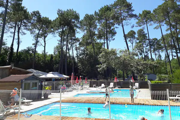 Camping Vert Bord'Eau