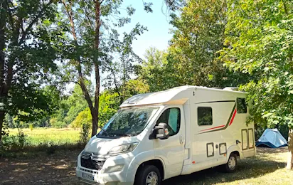 Camping Vert Lavande