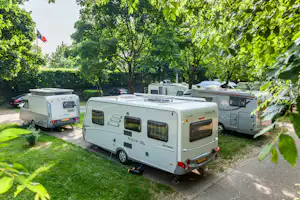 Camping Vicenza - Wohnwagenstellplatz und Wohnmobilstellplatz vom Campingplatz im Grünen