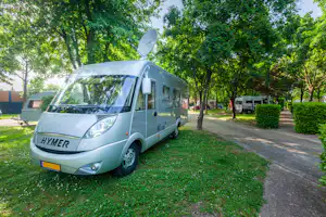 Camping Vicenza - Standplätze im Grünen auf dem Campingplatz