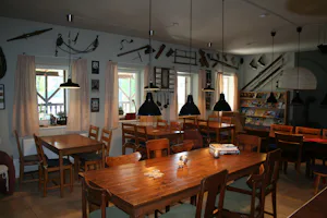 Camping Vidlák - rustikaler Gäste- und Essensraum