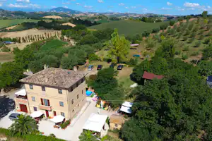 Camping Villa Bussola - Luftaufnahme des Campingplatzes
