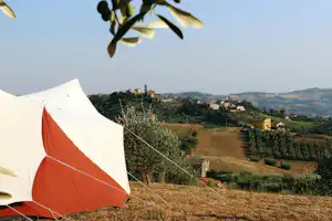 Camping Villa Bussola - Malerische Aussicht in die Umgebung des Campingplatzes