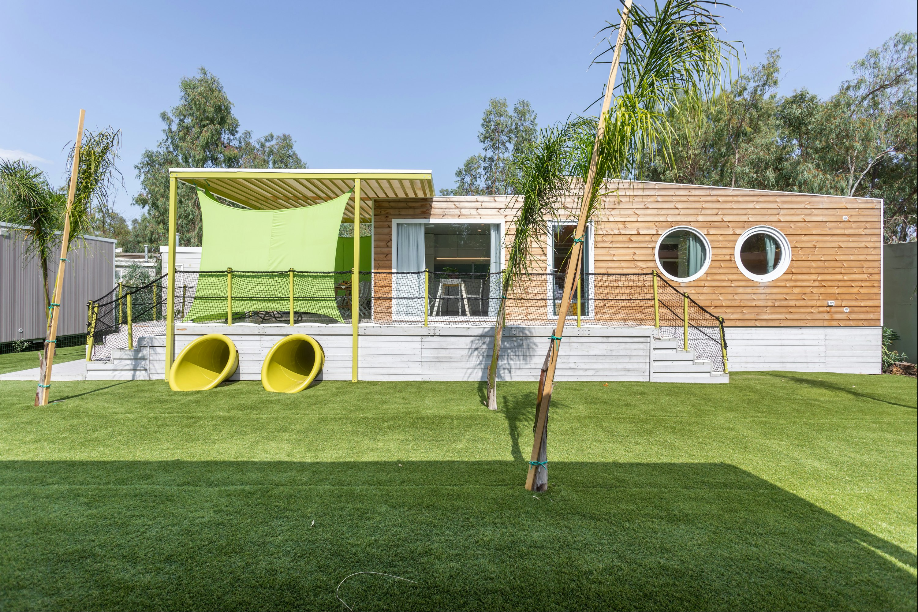 Camping Village 4 Mori - Mobilheim mit Terrasse auf dem Campingplatz