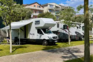 Camping Village Adriatico - Standplätze auf dem Campingplatz