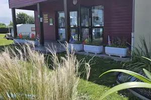 Camping Ariane Camping Village Ariane - Außenansicht der Rezeption des Campingplatzes