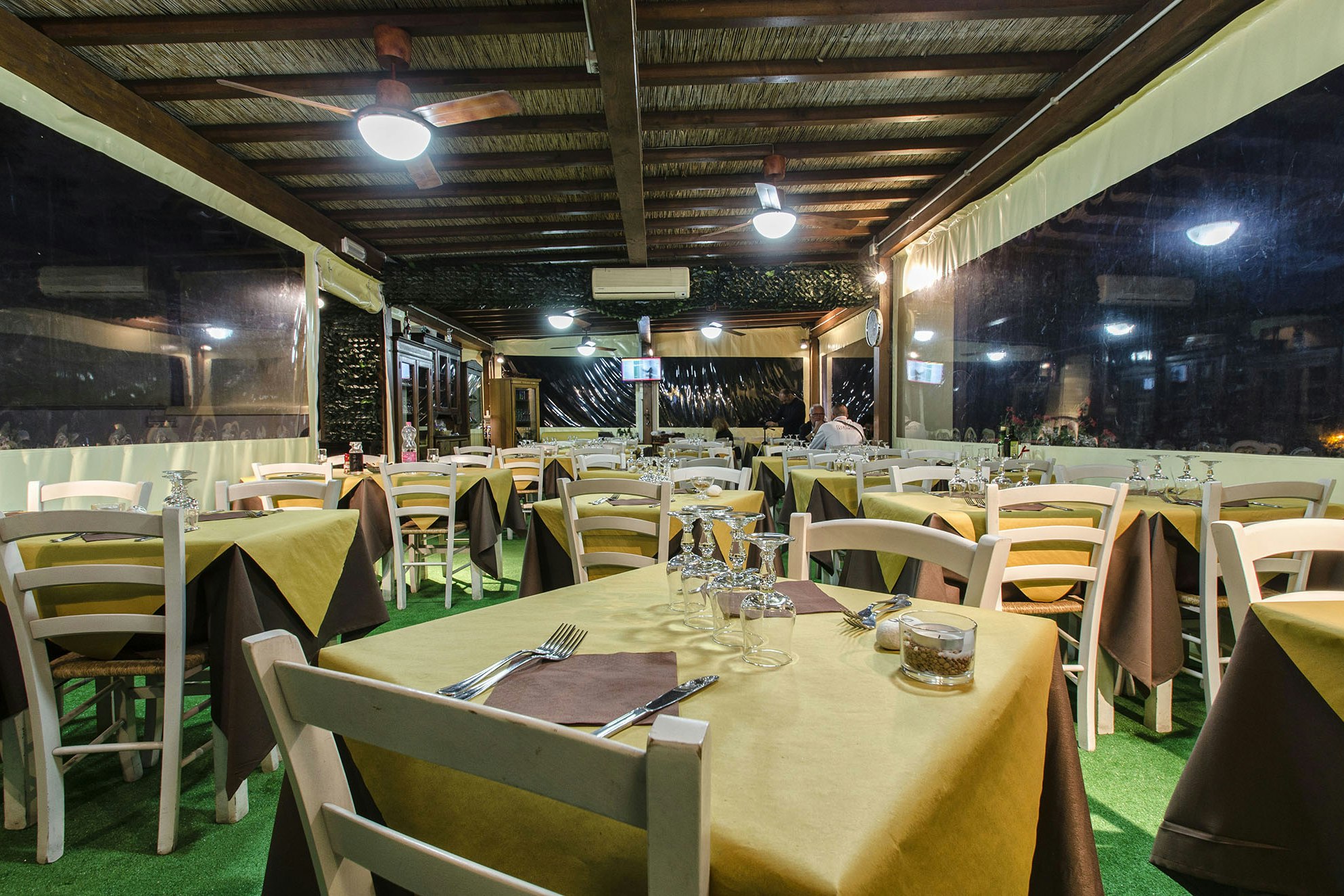 Camping Village Flaminio  -  Restaurant auf dem Campingplatz