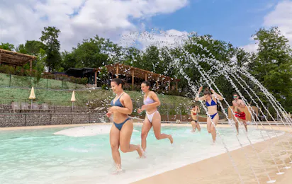 Hu Firenze Certosa camping in town