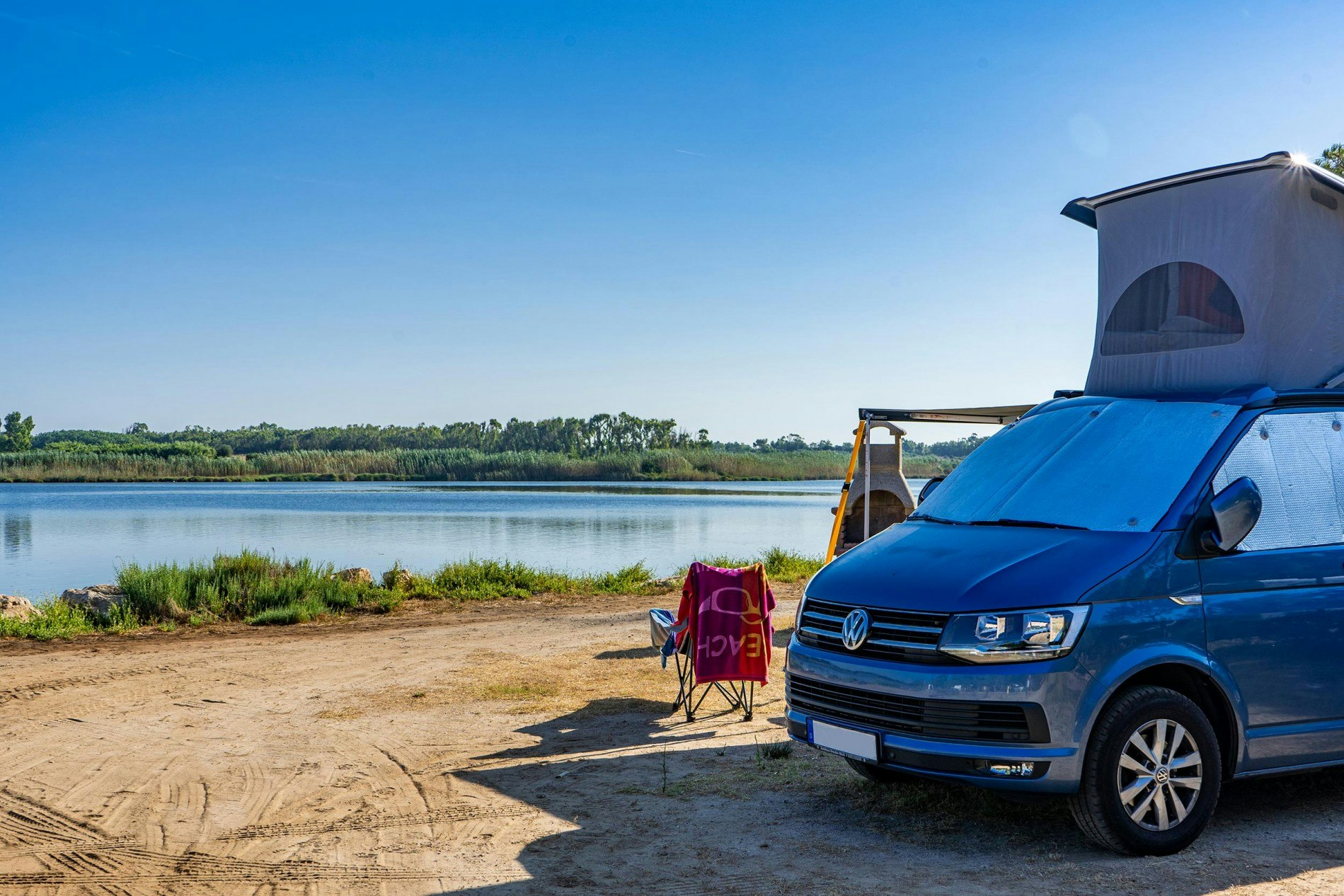 Camping Village Laguna Blu - Stellplätze mit Wasserblick