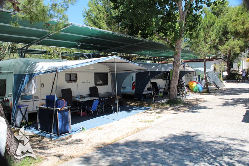 Camping Village Molinella Vacanze - Wohnmobil- und  Wohnwagenstellplätze auf dem Campingplatz