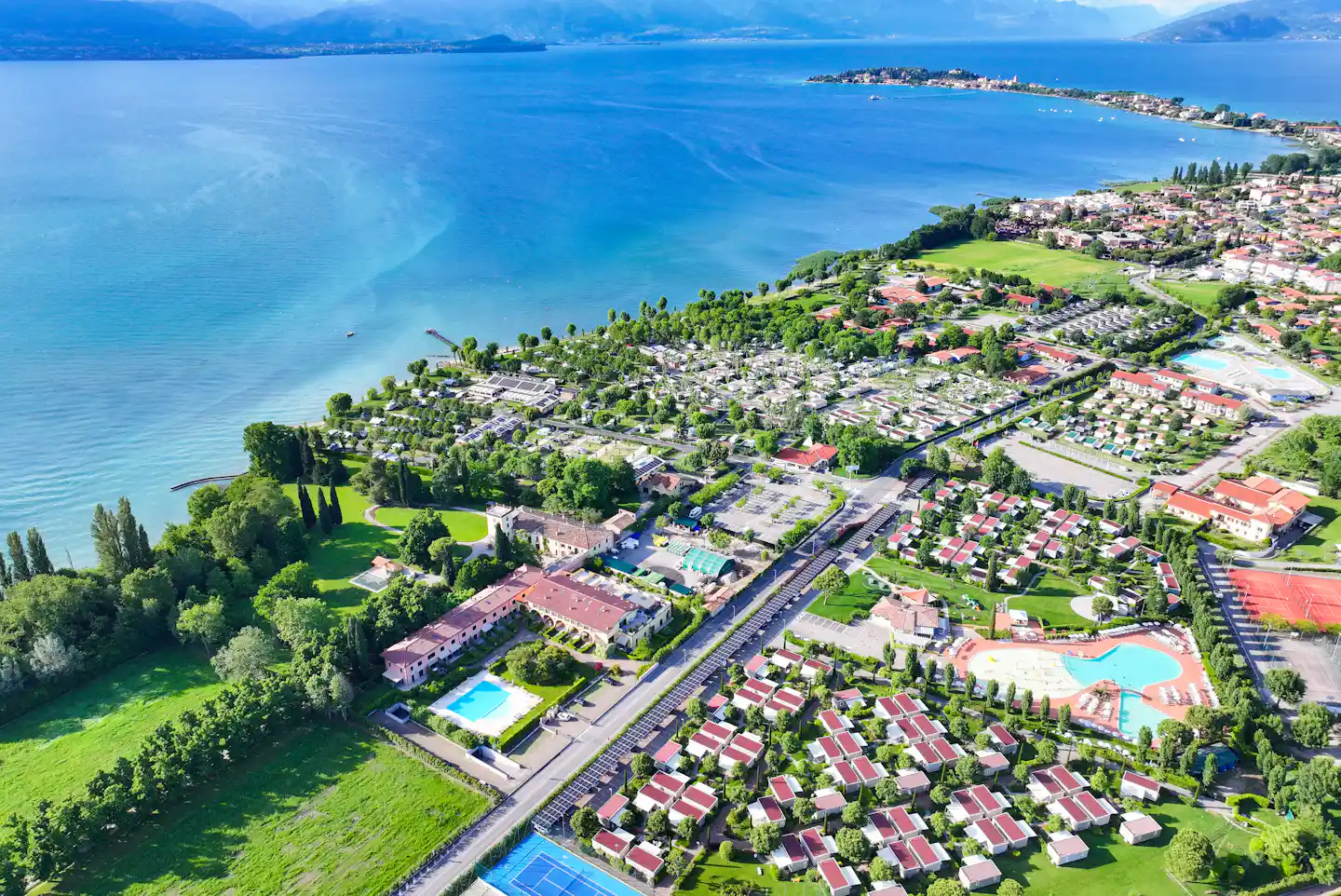 Camping Village San Francesco - Campingplatz aus der Vogelperspektive