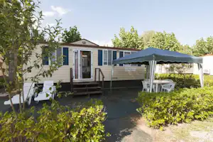 Camping Village Settebello - Mobilheim auf dem Campingplatz