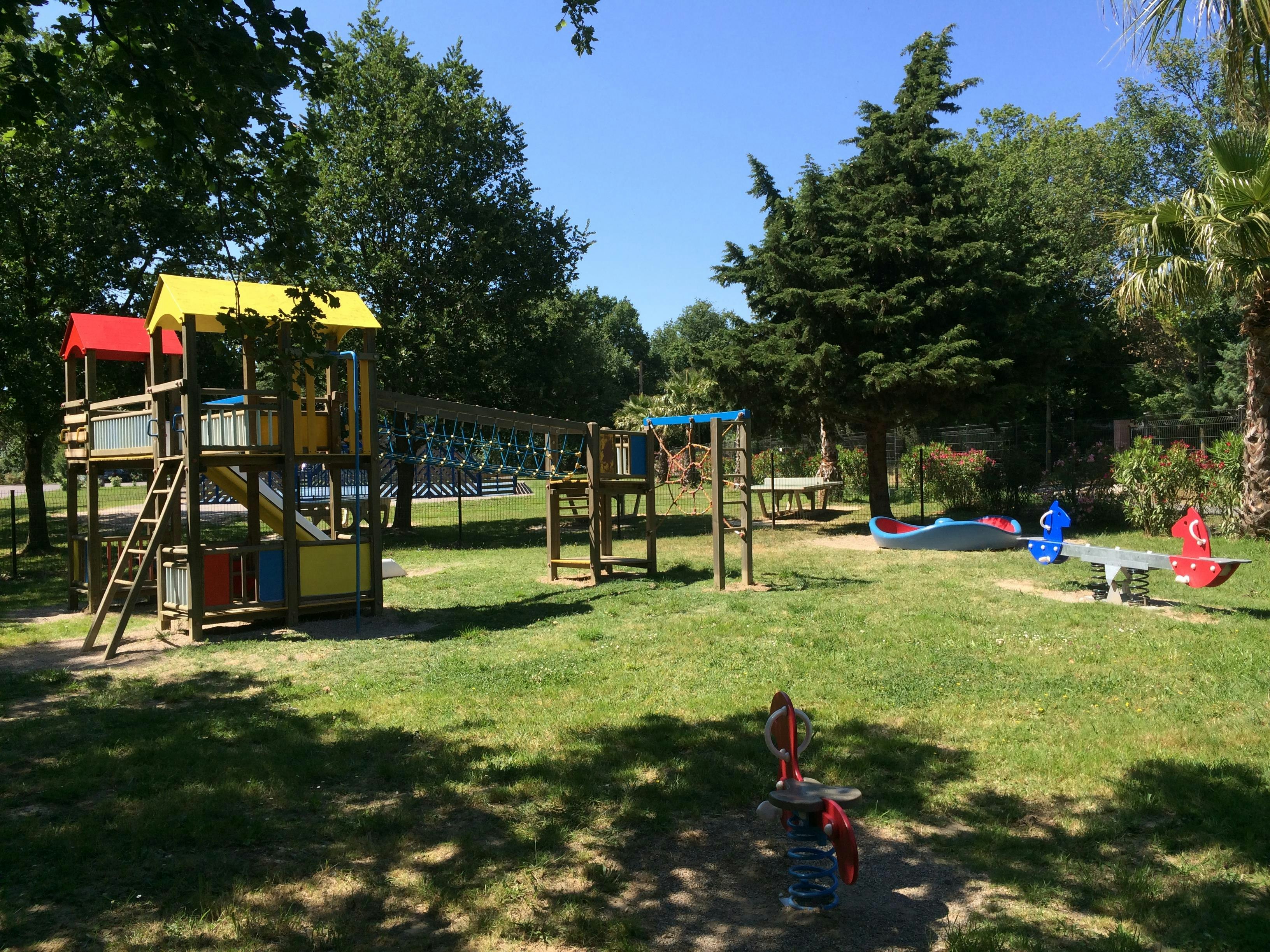 Camping Village Vacances Le Méditerranée