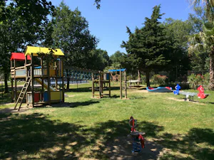 Camping Village Vacances Le Méditerranée