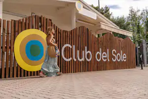 Camping Villaggio dei Pini - Eingang des Campingplatzes
