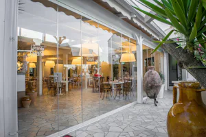 Camping Villaggio Pineta al Mare - Restaurant auf dem Campingplatz