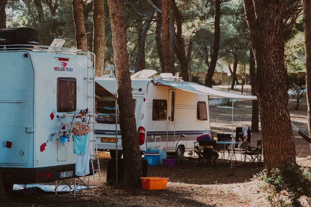Camping Villaggio Tiziana - Standplätze auf dem Campingplatz