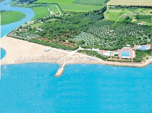 Isamar Holiday Village