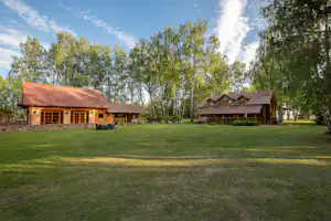 Camping Vitrūna - Gebäude auf dem Campingplatz