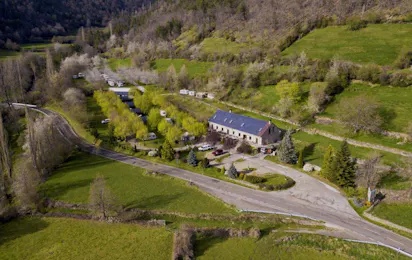 Camping, Bungalows y Hotel Viu