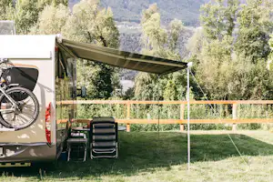 Camping Vogelsang - Stellplatz vom Campingplatz auf grüner Wiese