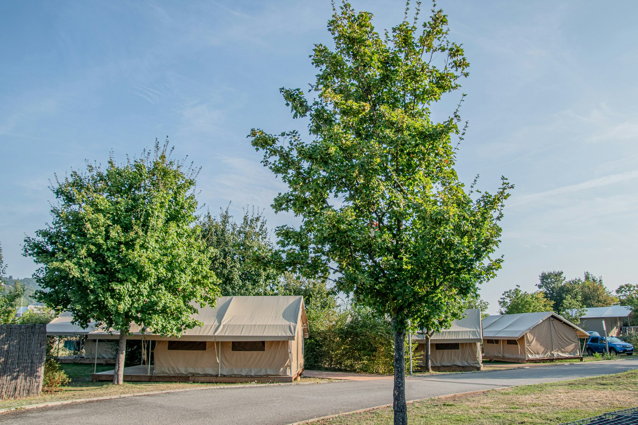 Onlycamp Volvic Pierre et Sources  Onlycamp Camping Pierre et Sources - Glamping-Zelte auf dem Campingplatz