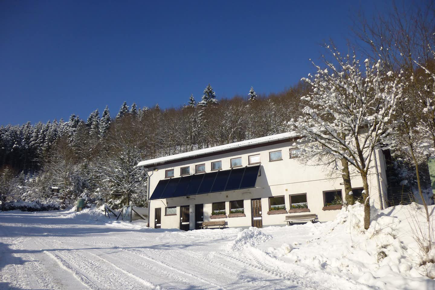 Die Pfeffermühle - die Gaststätte des Camping Vossmecke im Winter