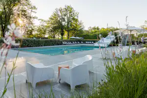 Camping Vreehorst - Außenpool mit Wasserrutsche auf dem Campingplatz