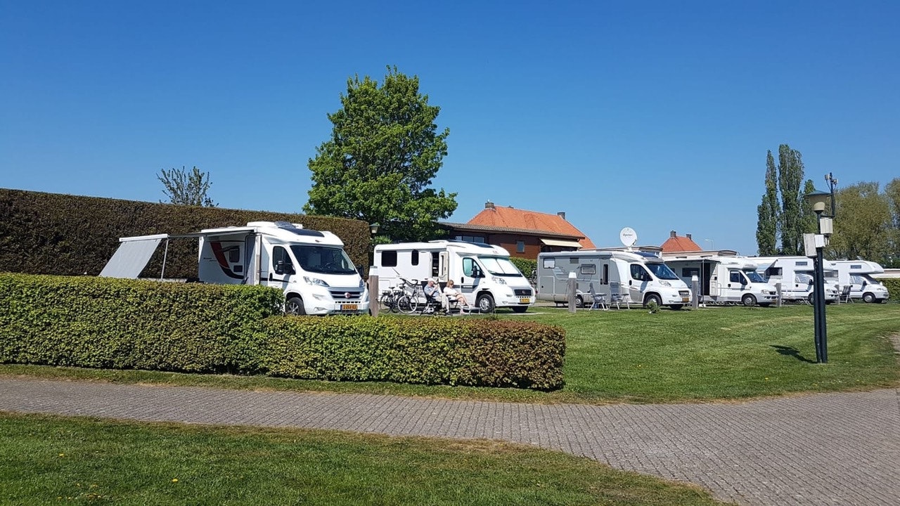 Camping Waalstrand - Standplätze auf dem Campingplatz