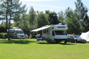 Camping Wagabunda (Nr. 2) - Wohnmobil- und Wohnwagenstellplätze auf der Wiese