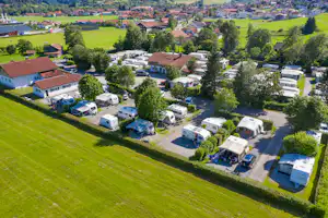 Camping Waldesruh - Blick auf die Stellplätze aus der Luft