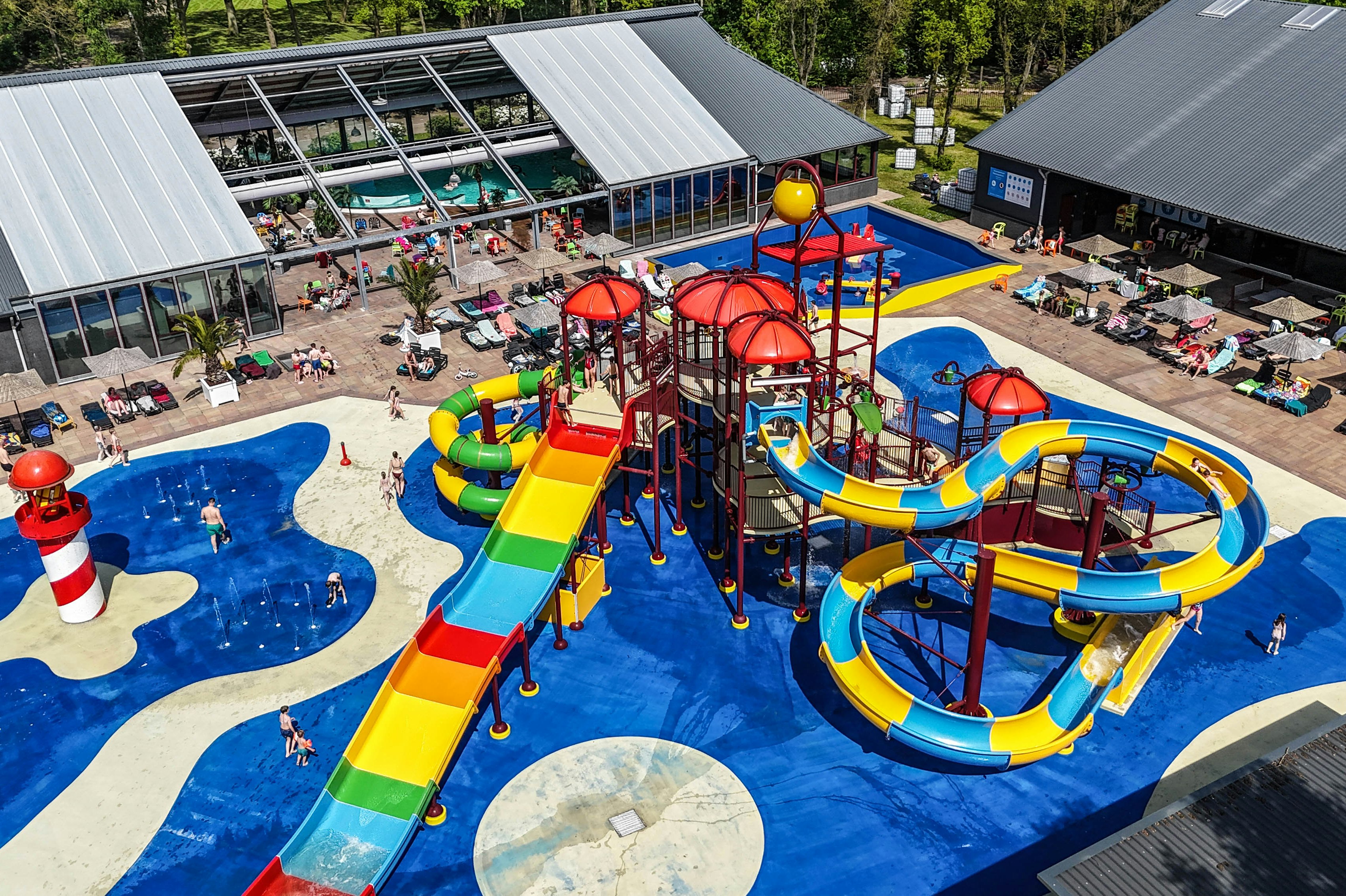 Camping Wedderbergen - Luftaufnahme des Wasserspielplatzes auf dem Campingplatz