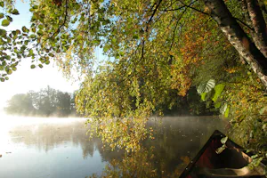 Camping Weichselbrunn - Kanufahrt auf dem See vor dem Campingplatz