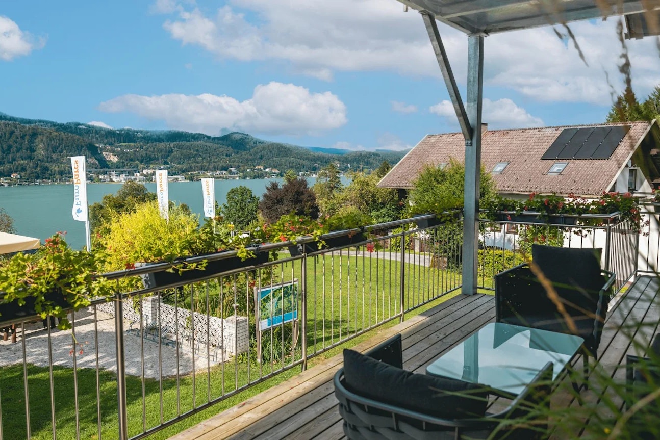 EuroParcs Wörthersee - Balkon auf dem Campingplatz