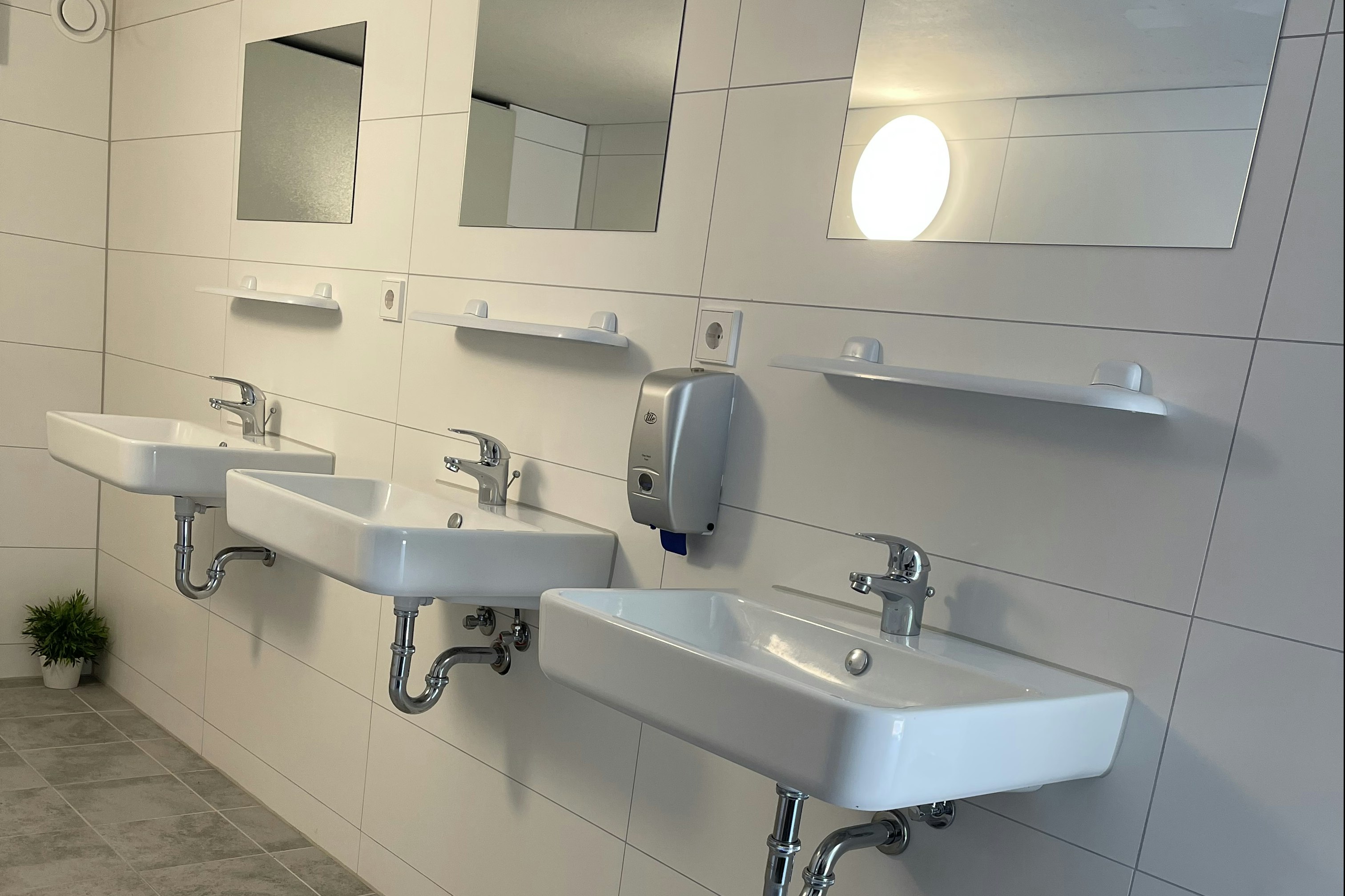 Camping Welgelegen  - Innenansicht des Sanitärgebäudes