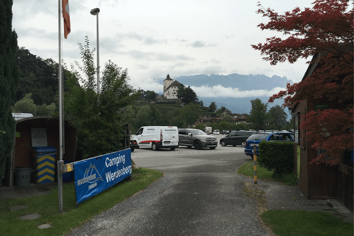 Camping Werdenberg  - Einfahrt vom Campingplatz
