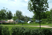 Camping WF Szabadidöpark  -  Wohnwagen- und Zeltstellplatz vom Campingplatz im Grünen