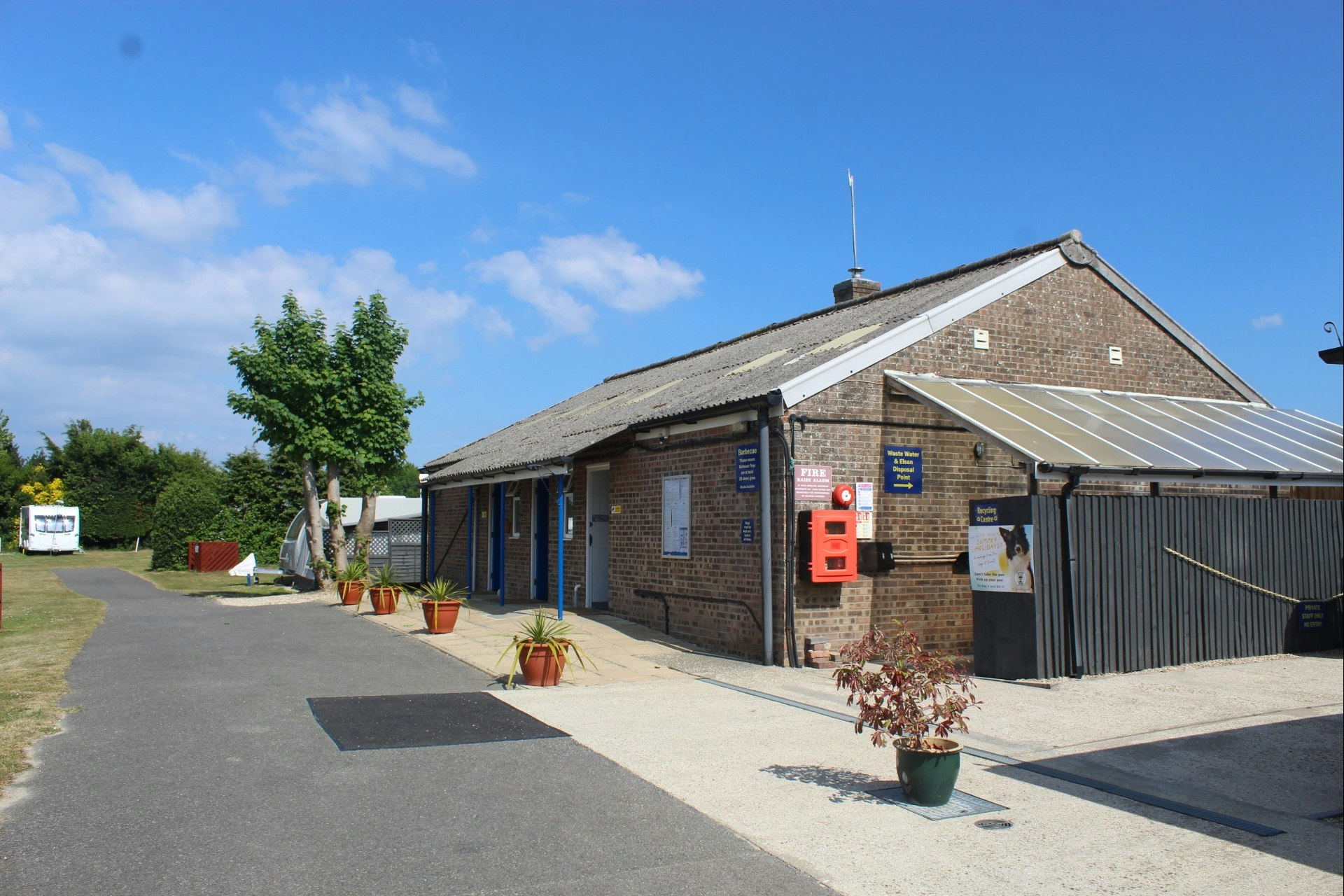 Whitemead Caravan Park  Camping Whitemead - Servicegebäude des Campingplatzes